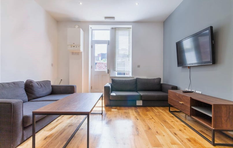 Sunbury Avenue, Jesmond, Newcastle - Image 1